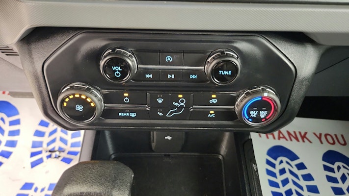 2021 Ford Bronco Base photo 11
