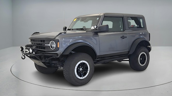 2021 Ford Bronco Base photo 3